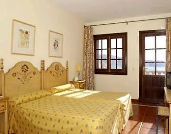 Sol Y Sierra Hotel
